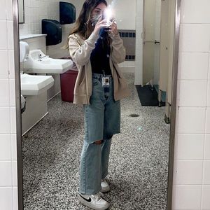 Meet your Posher, Maddie